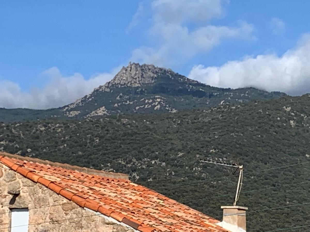 Casa Rosalinda Hotel Figari  Kültér fotó